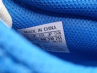 Paar sneakers, maat 48 adidas, yeezy boost 700 - gz0541 - afbeelding 8 van  11