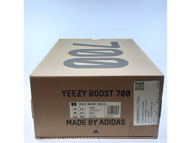 Paar sneakers, maat 48 adidas, yeezy boost 700 v2 fu6684 - afbeelding 2 van  10