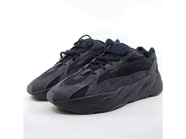 Paar sneakers, maat 48 adidas, yeezy boost 700 v2 fu6684 - afbeelding 1 van  10