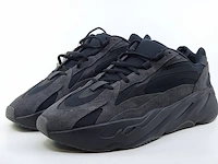 Paar sneakers, maat 48 adidas, yeezy boost 700 v2 fu6684 - afbeelding 1 van  10