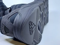 Paar sneakers, maat 48 adidas, yeezy boost 700 v2 fu6684 - afbeelding 10 van  10