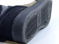 Paar sneakers, maat 5 louis vuitton, ms 0159 - afbeelding 9 van  9