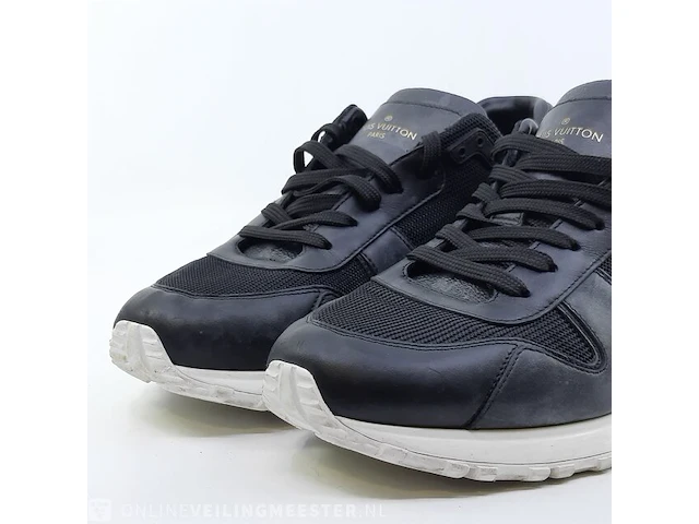 Paar sneakers, maat 6 louis vuitton, go 0241 - afbeelding 2 van  9