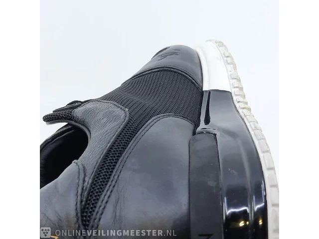 Paar sneakers, maat 6 louis vuitton, go 0241 - afbeelding 8 van  9