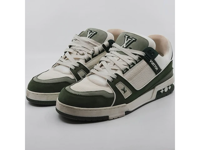 Paar sneakers, maat 7 1/2, louis vuitton, ld 02 53 - afbeelding 1 van  11