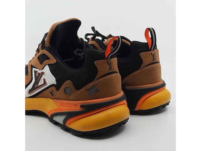 Paar sneakers, maat 7 1/2, louis vuitton, vl 1221 - afbeelding 8 van  11