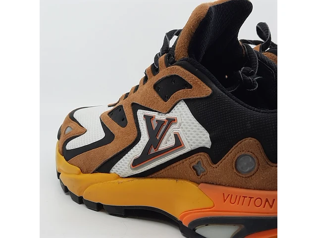 Paar sneakers, maat 7 1/2, louis vuitton, vl 1221 - afbeelding 9 van  11