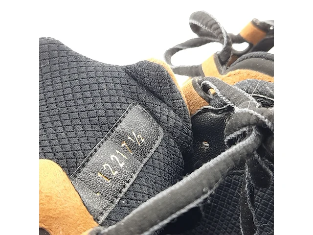 Paar sneakers, maat 7 1/2, louis vuitton, vl 1221 - afbeelding 10 van  11