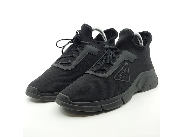 Paar sneakers, maat 7, prada - afbeelding 1 van  10