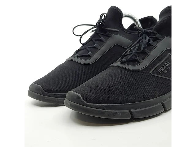 Paar sneakers, maat 7, prada - afbeelding 3 van  10
