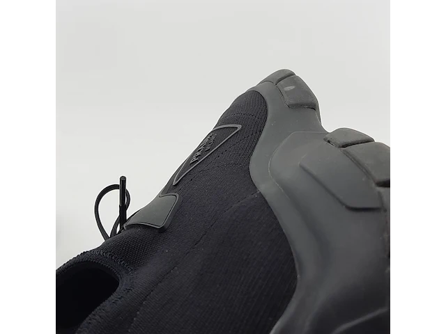 Paar sneakers, maat 7, prada - afbeelding 10 van  10