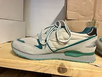 Paar sneakers mt 43 - afbeelding 6 van  11