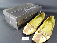 Paar wonderen damesschoenen - afbeelding 1 van  5