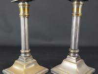 Paar zuilvormige sheffield-kandelaars uit de 18e eeuw - afbeelding 2 van  5