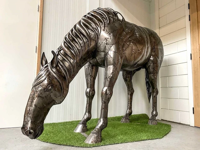 Paard grazend decoratie (c) - afbeelding 2 van  6
