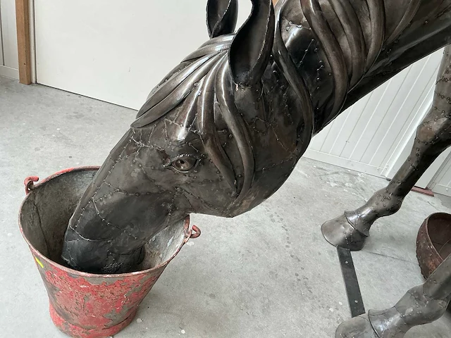 Paard grazend decoratie (c) - afbeelding 3 van  6