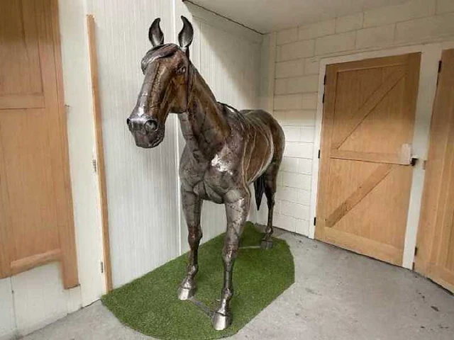 Paard staand decoratie (c) - afbeelding 2 van  2