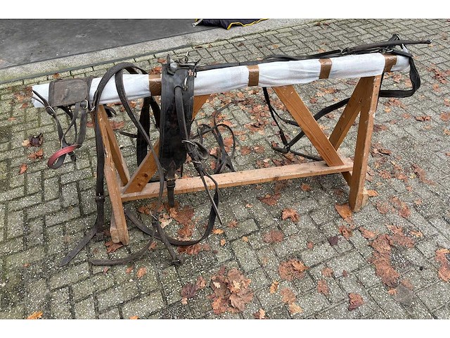 Paarden tuig + 2 dekens - afbeelding 3 van  7