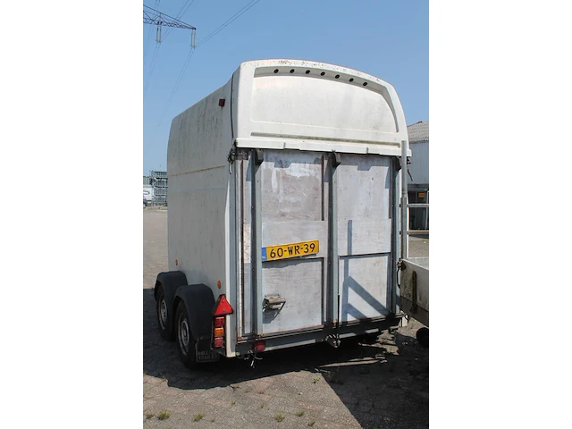 Paardentrailer westfalia 120882f met kenteken 60-wr-39. bouwjaar 1987. - afbeelding 4 van  4