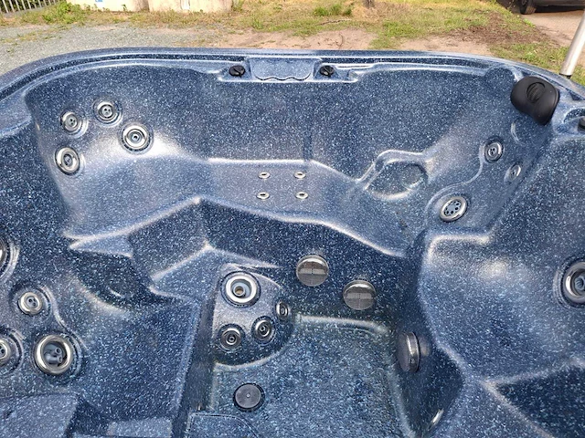 Pacific spa 5 persoons amerikaans jacuzzi en buitenspa - afbeelding 5 van  26