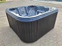 Pacific spa 5 persoons amerikaans jacuzzi en buitenspa - afbeelding 13 van  26
