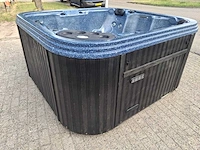 Pacific spa 5 persoons amerikaans jacuzzi en buitenspa - afbeelding 16 van  26