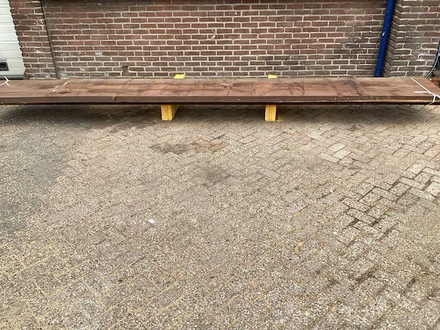 Padoek - 2016 gezaagd 150 x 640 x 5270 mm - schaaldeel (2x) - afbeelding 2 van  5