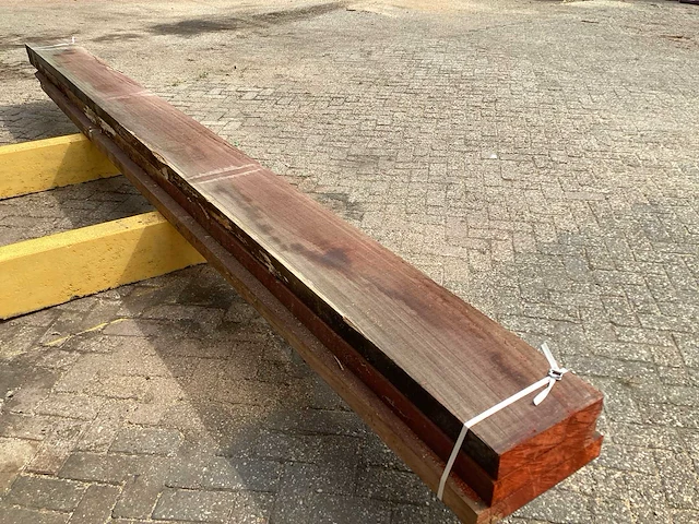 Padoek - 2016 gezaagd 210 x 400 x 4900 mm - schaaldeel (3x) - afbeelding 5 van  6
