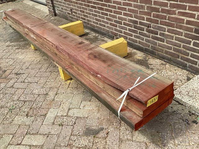 Padoek - 2016 gezaagd 210 x 470 x 4020 mm - schaaldeel (3x) - afbeelding 1 van  6