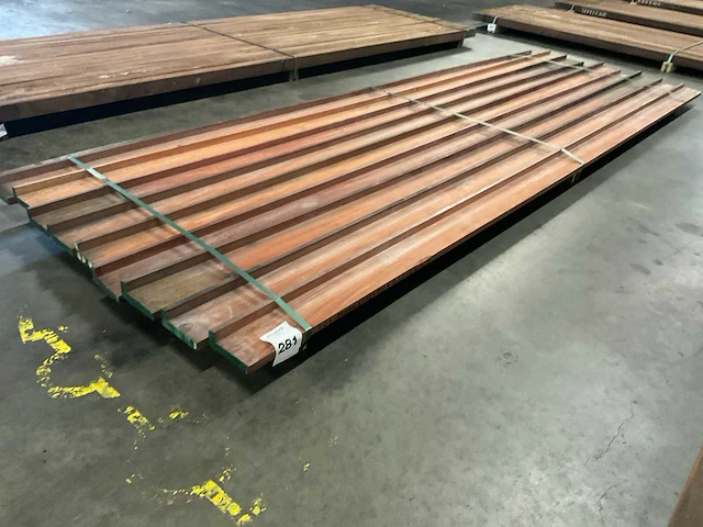 Padouk afdekplank met sponning 45x120 mm (9x) - afbeelding 1 van  6
