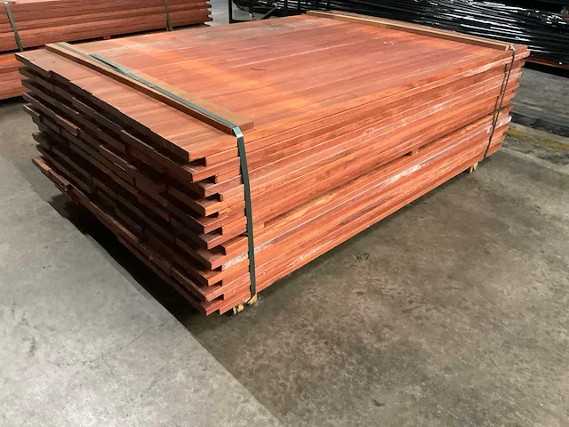 Padouk planken geschaafd 21x145 mm (140x) - afbeelding 3 van  6