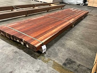Padouk regels geschaafd 40x60 mm (32x) - afbeelding 1 van  6