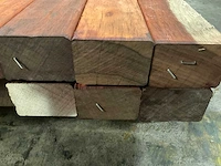 Padouk regels geschaafd 40x60 mm (32x) - afbeelding 6 van  6