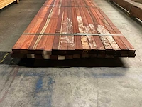 Padouk regels geschaafd 40x60 mm (32x) - afbeelding 4 van  6