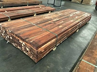 Padouk regels geschaafd 40x60 mm (80x) - afbeelding 3 van  6
