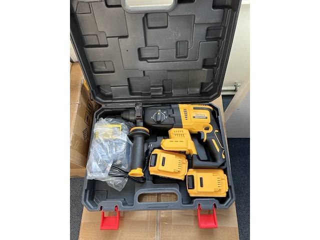 Paint sprayer sanderz, 2x 18v 4ah, geel dwlt lijn, bouwjaar 2025 - afbeelding 1 van  1