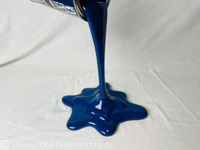 Paintcan sculptuur christian dior - afbeelding 5 van  5