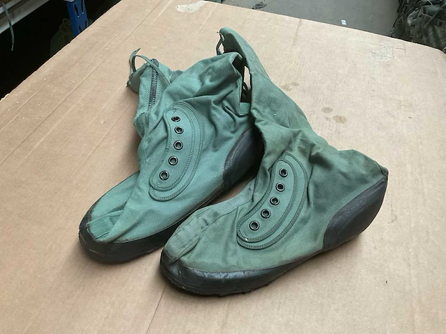 Pair tactical boots (7x) - afbeelding 1 van  4