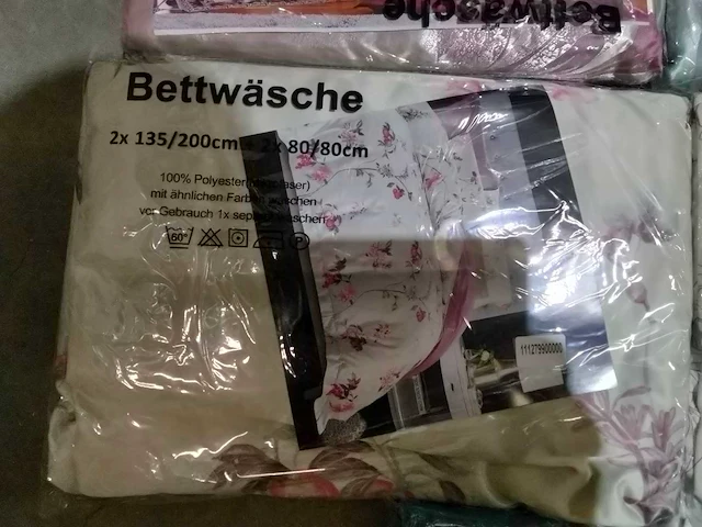 Pakken met satijnen dekbedovertrekken. (5x) - afbeelding 4 van  7
