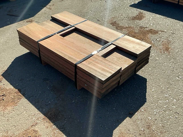 Pakket hardhout planken (azobé) - afbeelding 3 van  4