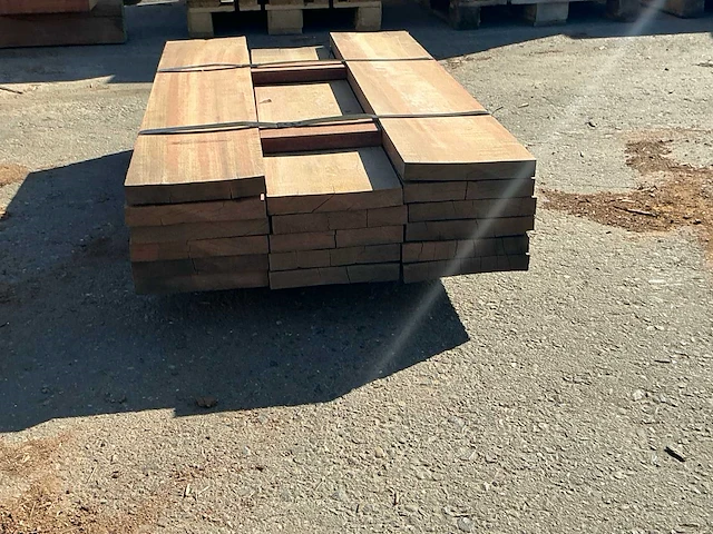 Pakket hardhout planken (azobé) - afbeelding 4 van  4