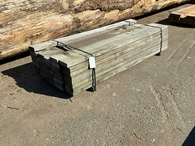 Pakket hardhout planken (azobé) - afbeelding 1 van  4