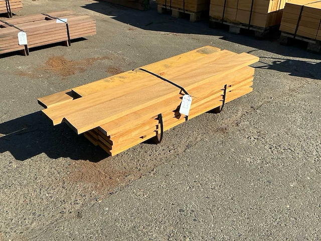 Pakket hardhout planken (billinga) - afbeelding 1 van  4