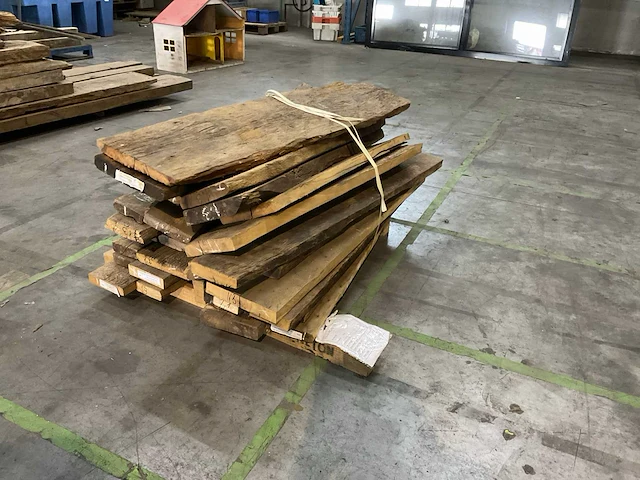 Pakket oud eiken delen - afbeelding 1 van  6