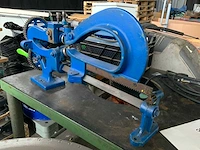Pakkingsnij machine met opbergtafel voor pakkingsmateriaal en nylon snijplaat afm. tafel 153x220x100cm - afbeelding 2 van  7