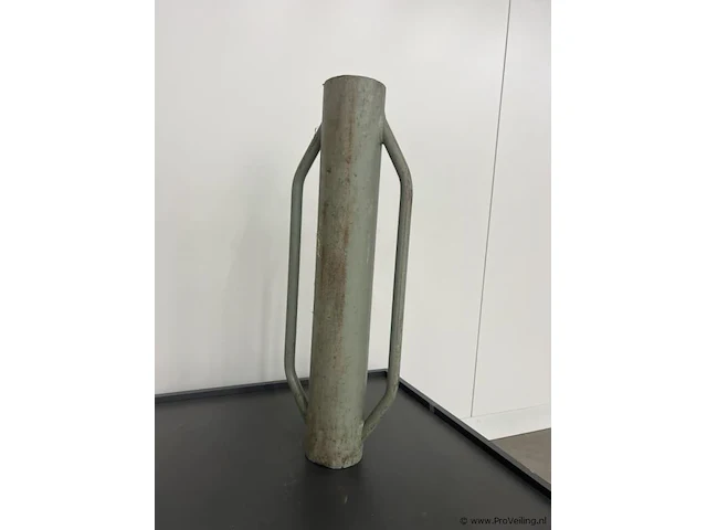 Palen rammer - doorsnede 11 en lengte 75 cm - afbeelding 1 van  2