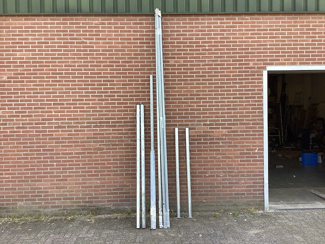 Palen voor spiegel bevestiging (8x) - afbeelding 1 van  5