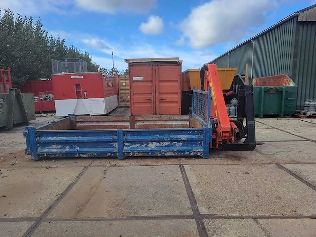 Palfinger pe8000 autolaadkraan met afzetcontainer - 1995 - afbeelding 1 van  12