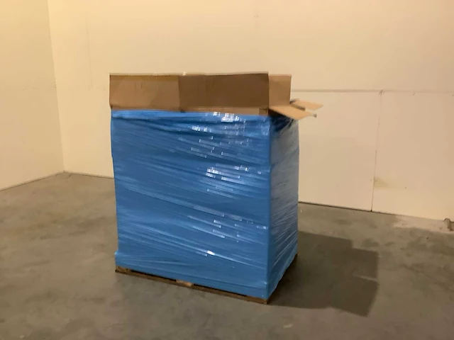Pallet - amazon overstockgoederen - 1350 items - afbeelding 1 van  6