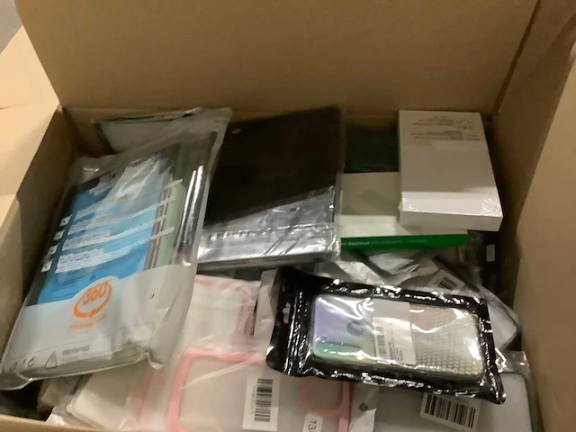 Pallet - amazon overstockgoederen - 2000 items - afbeelding 5 van  7